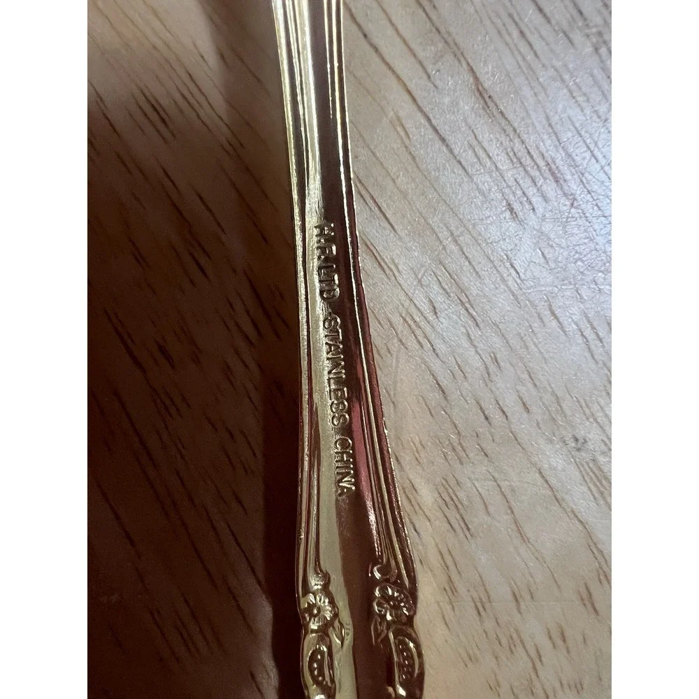 Hampton Forge Pierced Rose‎ Versailles Gold Flatware Service for 4- 20 Piece Set